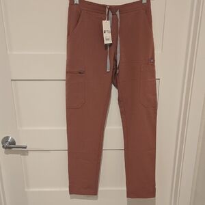 Figs Womens Scrubs Mauve Multiple Pockets